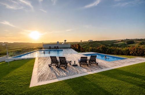 Lourinha Villa | Carina Villas with Pool and Ocean view
