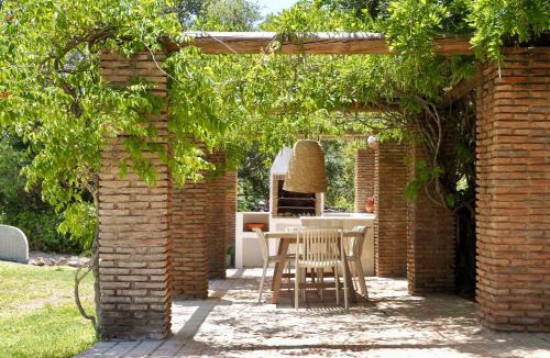 Murta Apartment | FORA HOUSES family friendly, design-led countryside houses, pool & outdoor kitchen, 25 min Faro & beaches