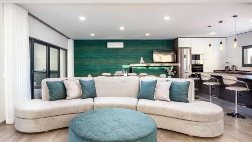 Montes de Alvor Villa | Private Alvor villa with pool and Jacuzzi