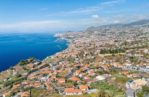 Sao Goncalo Apartment | Casa Afonso Bay Views & Outdoor Living