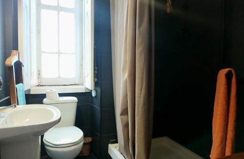 Sao Jorge de Arroios House | Small Niponic room at the Republica das Bananas - close to the city center