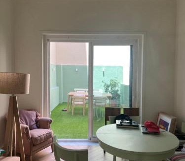 Lisbon Old Town House | Quarto com pátio privativo e jardim