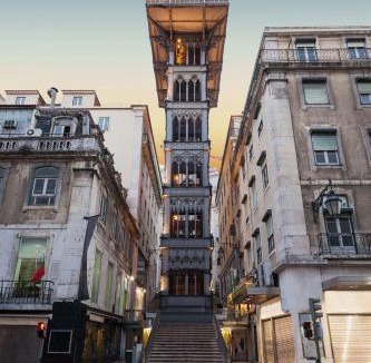 Sacramento Apartment | Oliveira ao Carmo Apartments Chiado