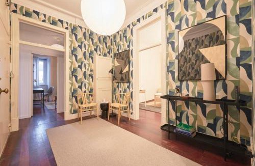 Sao Sebastiao da Pedreira Apartment | Bright Double Room in a Coliving Apartment
