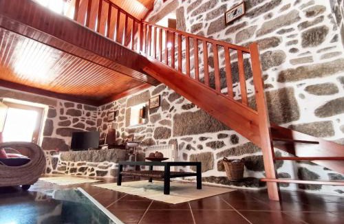 Moimenta da Beira Villa | Charming villa in Segões with a private pool