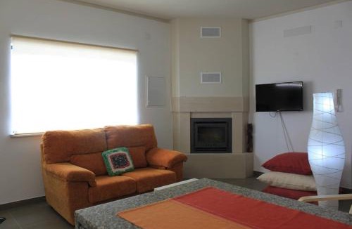 Serra da Pescaria House | Charming House in Nazaré with Fireplace