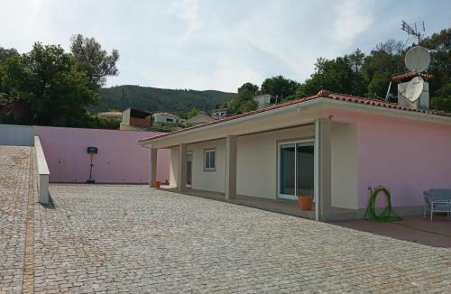 Vila Verde Villa | Charming Villa in São Miguel do Prado with Private Pool