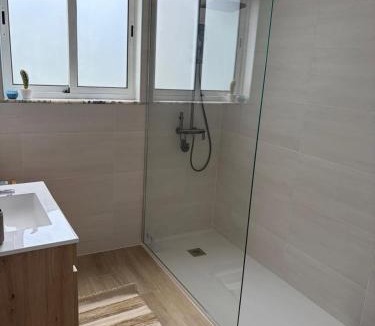 Praia da Vitoria House | Casa Brumar Beach and Downtown on Foot