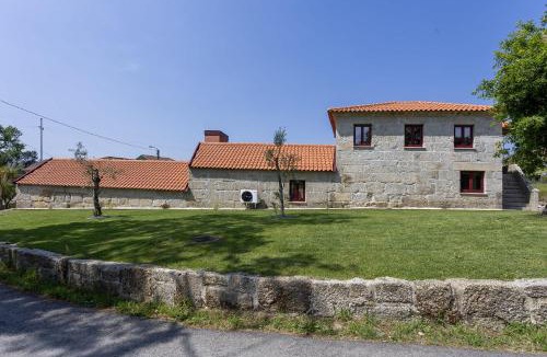 Medelo House | Casas do Bacelar by Liiiving