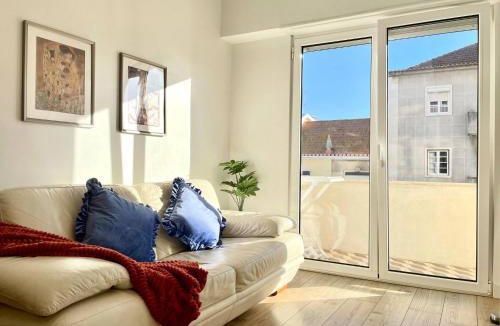 Cacilhas Apartment | Charming 2-Bedroom Apartment in Almada, Near Lisbon