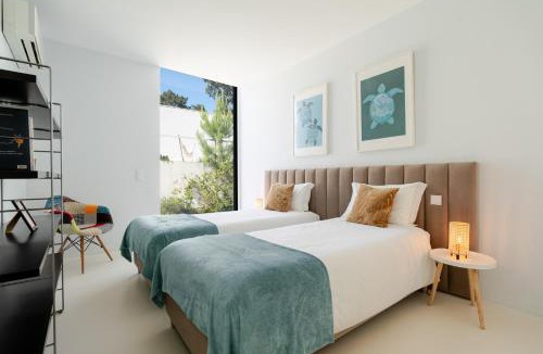 Darque Villa | Contemporary Beach House Cabedelo