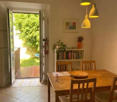 Lisbon Old Town Apartment | Apartment with private garden