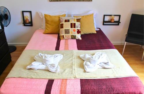 Zambujal House | Villa Penim - Countryside Villa with Jacuzzi, Garden with BBQ & Stunning Views