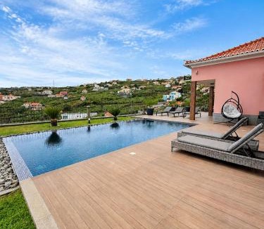 Canhas Villa | Villa Livramento