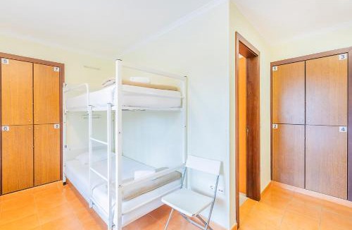 Casal do Pardo Hostel | HI São Martinho do Porto - Pousada de Juventude