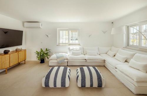 Lagoa de Albufeira Villa | Blue Beach Villa - Coastal Escape