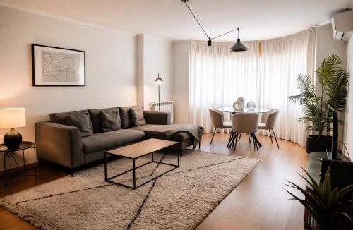 Lumiar Apartment | Premium Flat in Upscale Area, Balcony, Parking