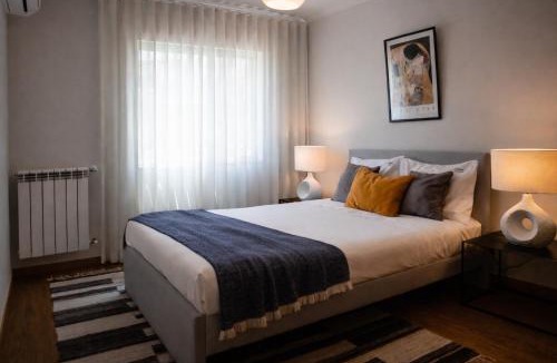 Lumiar Apartment | Premium Flat in Upscale Area, Balcony, Parking