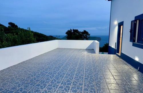 Angra do Heroismo Villa | Island View Retreat