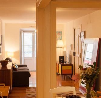 Misericordia Apartment | The Day Tripper at Chiado