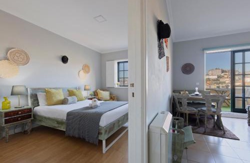 Santa Marinha Apartment | MyRiverPlace N 4 Private Terrace River View Porto apartments