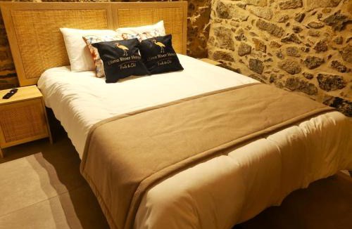 Santa Maria da Feira House | Uíma River House