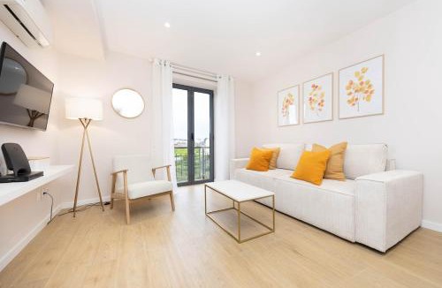 Santo Condestavel Apartment | Charming Campo de Ourique Duplex
