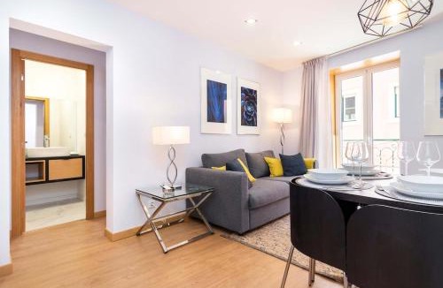 Sacramento Apartment | Perfect Cool with AC, 2 Bedrooms 2 Bathrooms