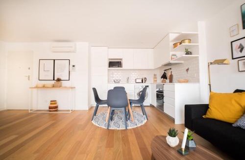 Merces Apartment | Vale Quiet and Comfortable Apartment
