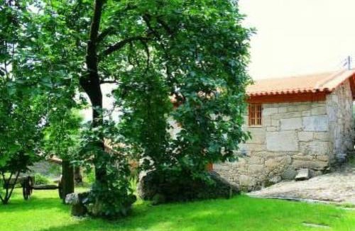 Caldelas House | Holiday Home Ländliche Finca Casa da Rocha by Interhome