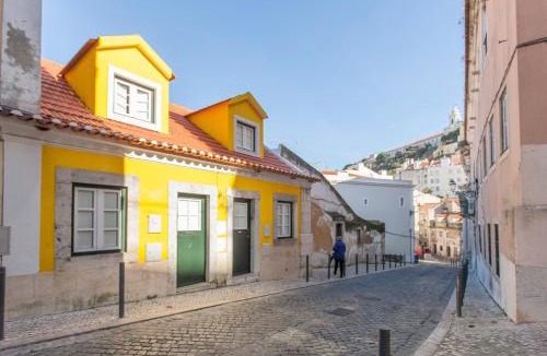 Socorro Apartment | Your Home in Mouraria Castle and Music
