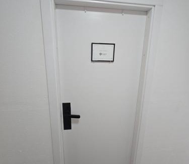 Alferrarede House | Blue Studio - AC - Cozinha Privativa - WC partilhado - Eficácia Living - Abrantes