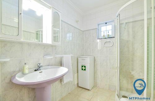 Albufeira House | Vila Portuguesa by MTPhomes