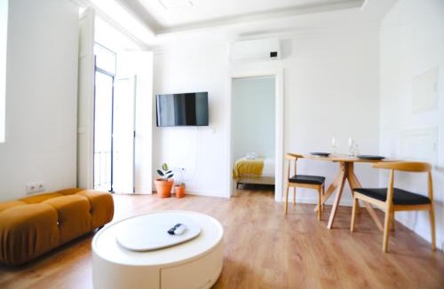 Sao Jorge de Arroios Apartment | 63 Lettér - Sun-Filled & Quiet Apartments with Elevator Access