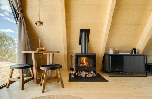 Belmonte Ski Chalet | TheVagar - Glamping Mountain Shelters