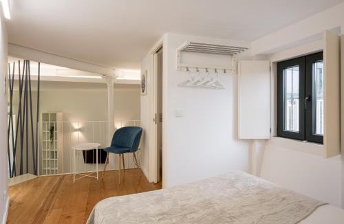 Alfama Apartment | Arroios Urban Escape with Mezzanine