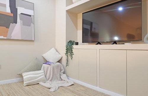 Paranhos Apartment | ON Apartments - Family - Free Parking & Pet Friendly