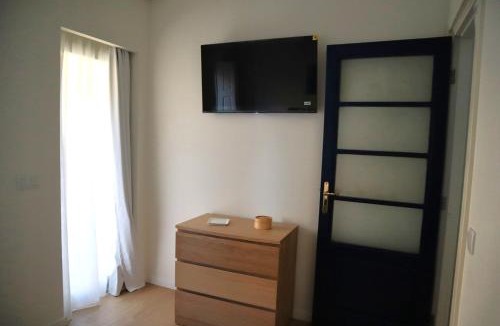 Senhora da Hora Apartment | 2 BR Apartment Metro 2 Min Porto 15 min Parking