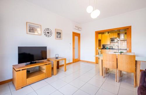 Areias de Sao Joao House | Barracuda Oura Dream Apartment