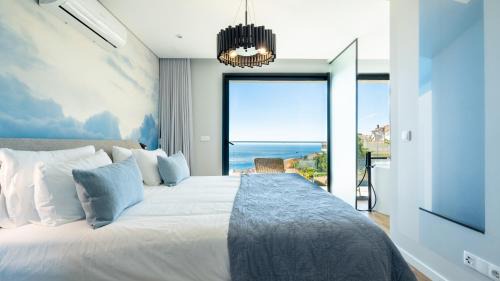 Santa Maria Maior Apartment | Villa Nero - Pool & Ocean View by LovelyStay