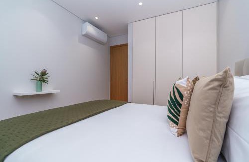 Santa Luzia Apartment | Mar e Sol Chic & Modern City Apartment