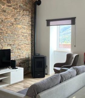 Covilha House | Lugar da Borralheira
