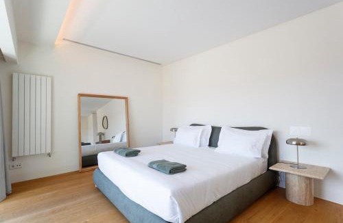 Merces Apartment | Florez Townhouse