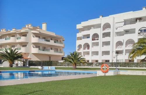 Alporchinhos Apartment | Summertime