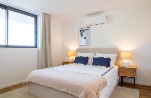 Leca da Palmeira Apartment | Stylish 2BR in Leça with AC by LovelyStay