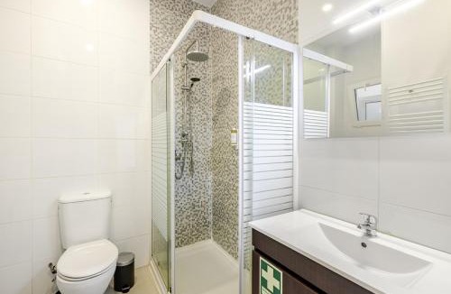 Sao Dinis Apartment | Two 2 Two Urban Stay