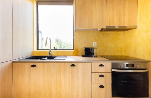 Valpedre House | Romantic Lemon Grove Cottage with Private Pool - Oporto Lemon Farm, near Porto