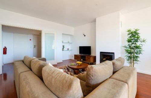 Ramalde Apartment | Penthouse 2BR with Balcony and Garage
