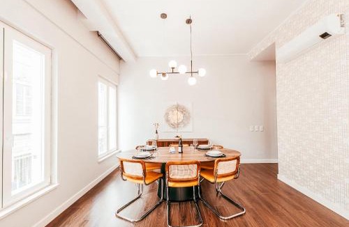 Santa Isabel Apartment | Elegant & Sophisticated Campo Ourique by GT House