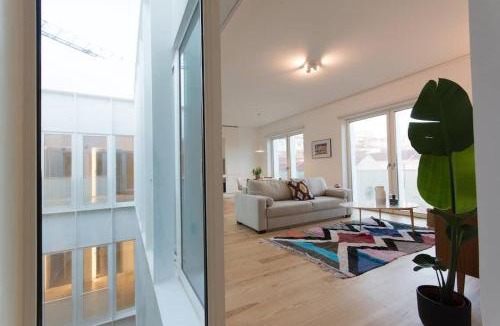 Sao Paulo Apartment | Wave of Light in Lisbon by Innkeeper